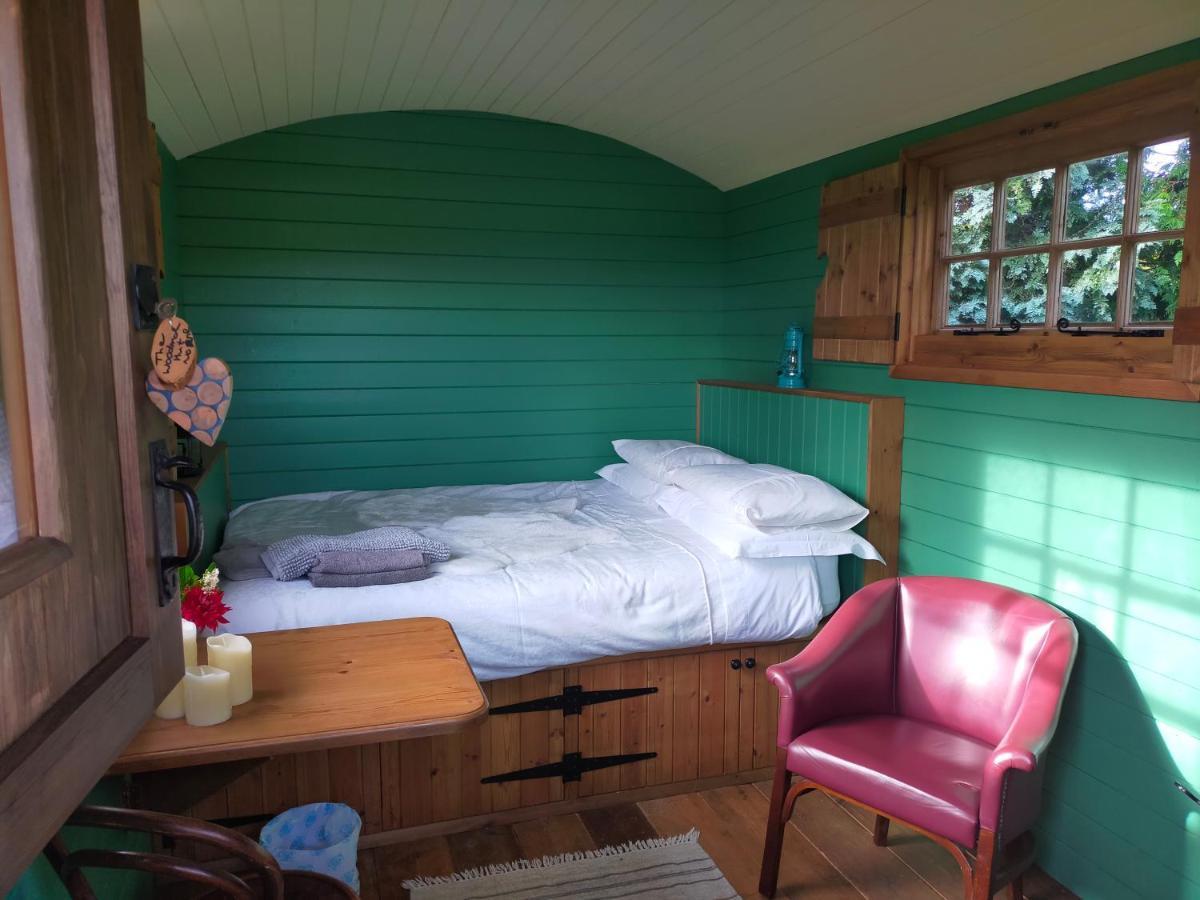 Lucker Mill Shepherds Huts Ngoại thất bức ảnh